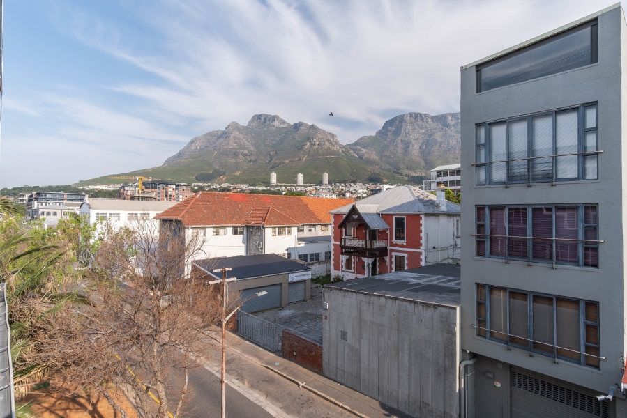 1 Bedroom Property for Sale in Gardens Western Cape
